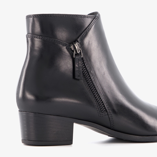 Hush Puppies leren dames enkellaarsjes met hak