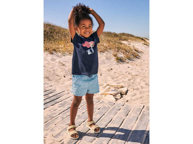 2 meisjes shorts