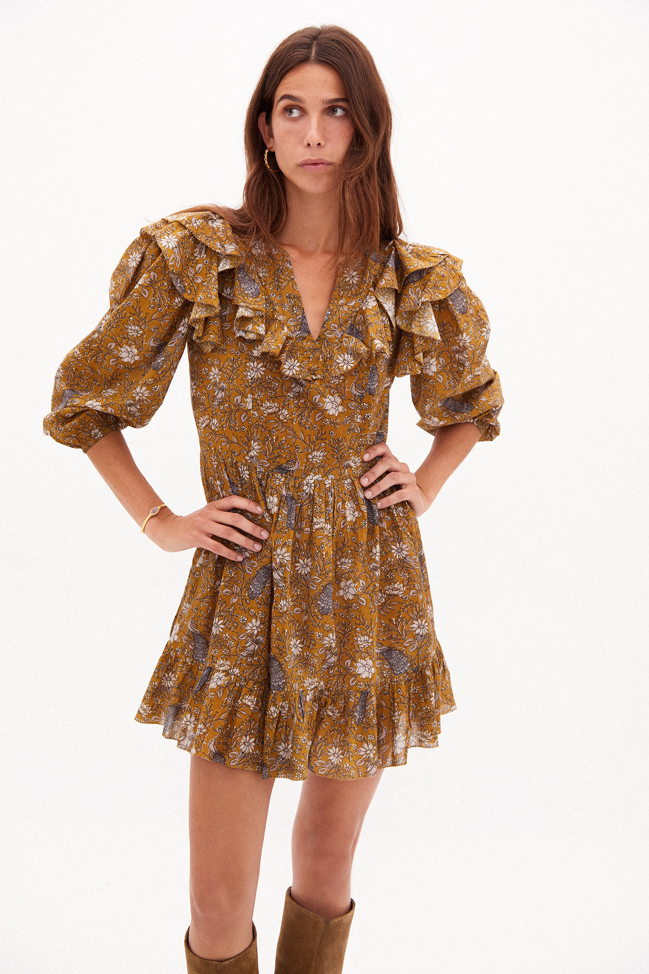 Mai. Vestido curto estampado - Amarelo
