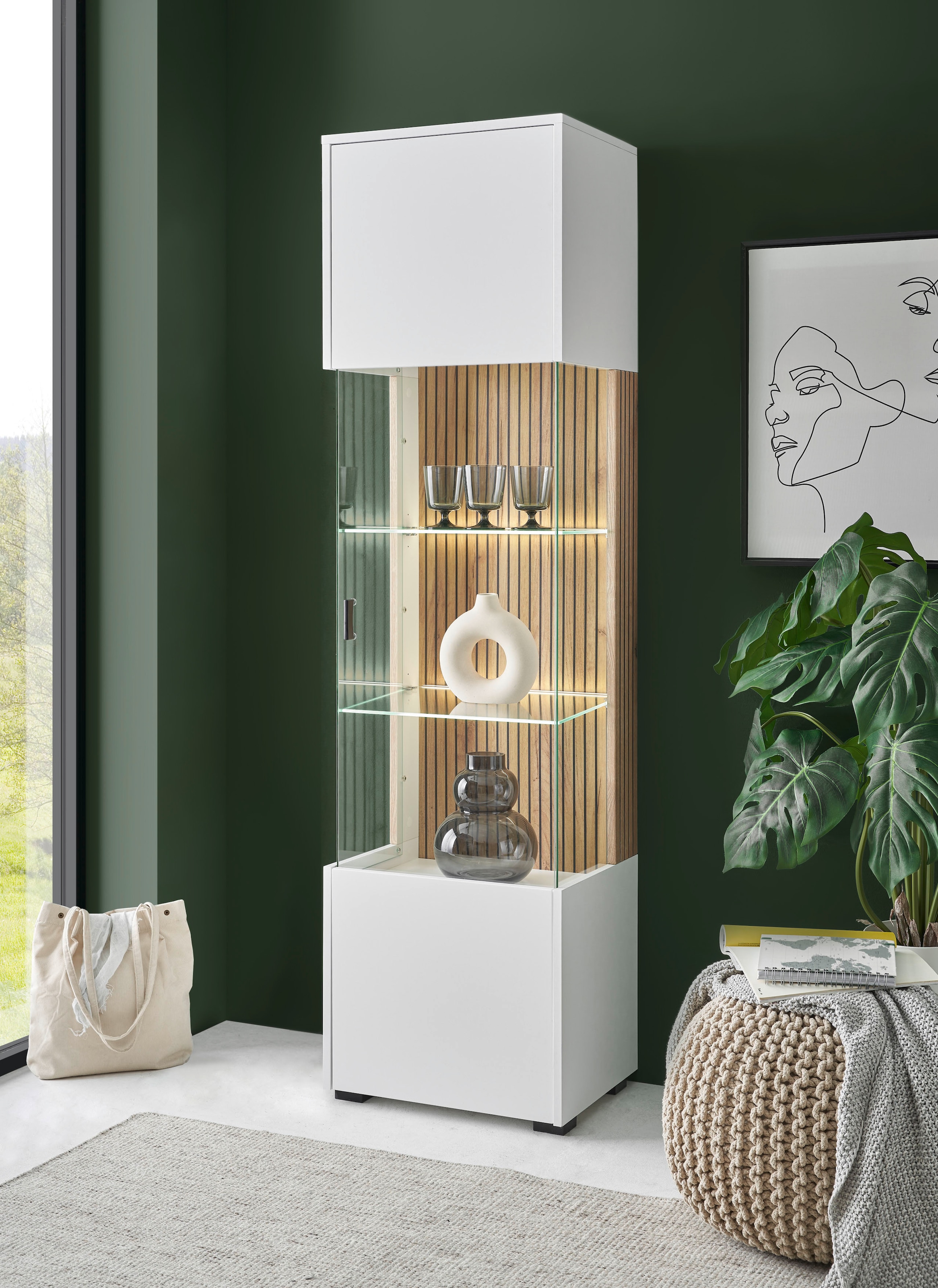 INOSIGN Vitrine »Hudson« in moderner Trendfarbe, Griffe aus Metall (Schwarz), Höhe 180 cm