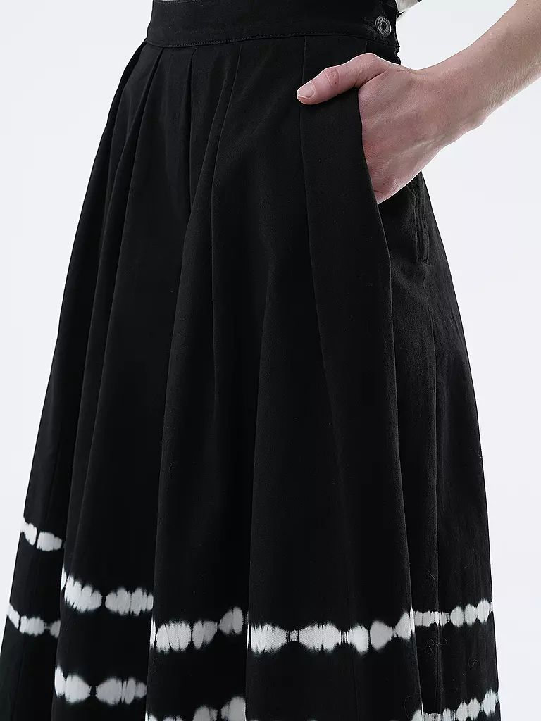 WEEKEND MAX MARA Midirock FORNOVO schwarz