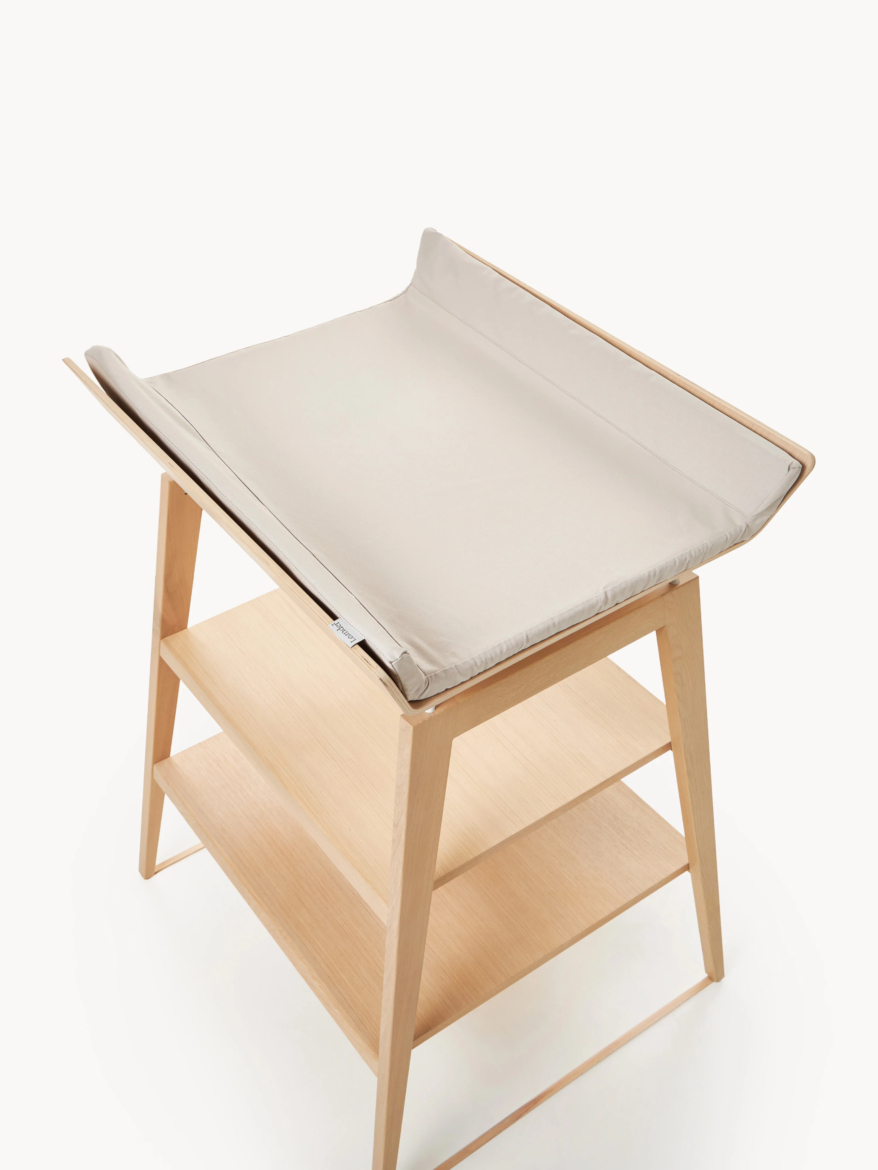 Kussenhoes voor de aankleedtafel Leander Linea