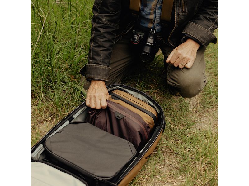 Peak Design Fotorucksack 45 l Coyote Vielseitiger Reise-Rucksack für Fotografen