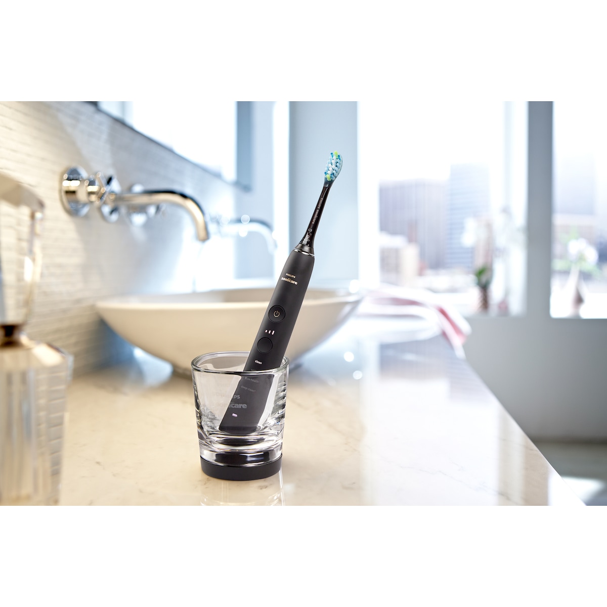 Philips Sonicare DiamondClean elektrisk tannbørste HX991109V2 (sort)