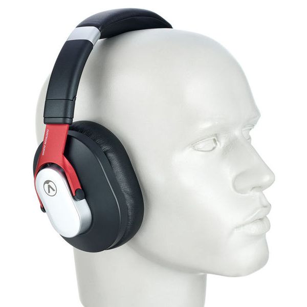 Austrian Audio Hi-X15