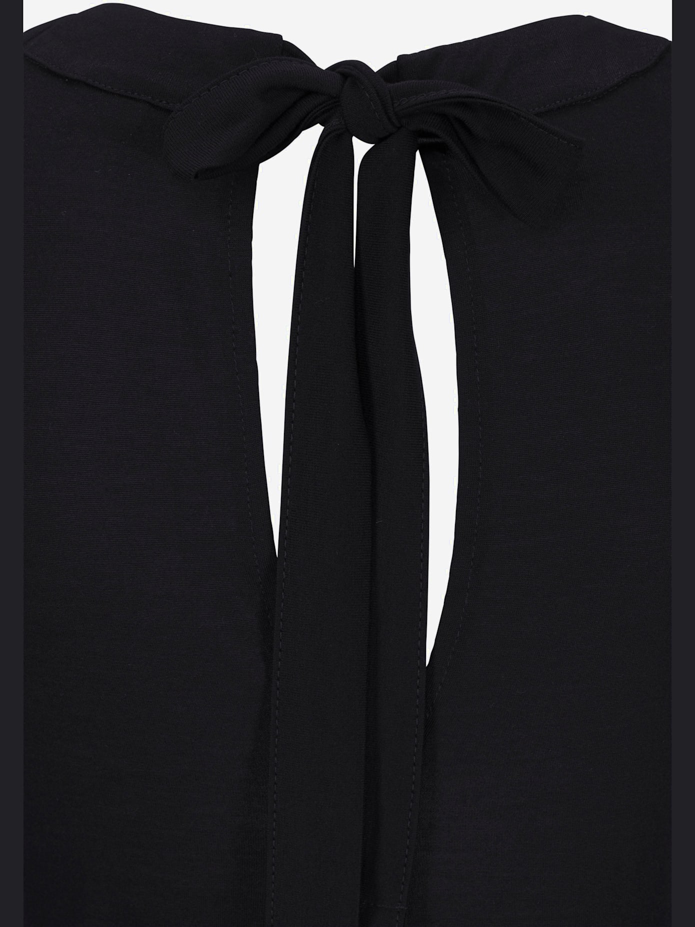 Robe en jersey encolure haute avec ouverture