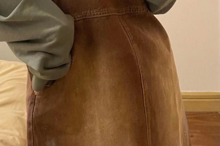 Secolo - Ronde hals sweatshirt met hartvormige uitsparingen / Gebreide crop top met patroon / Gewassen A-lijn mini-overalljurk met franjes / Losse jeans met lage taille