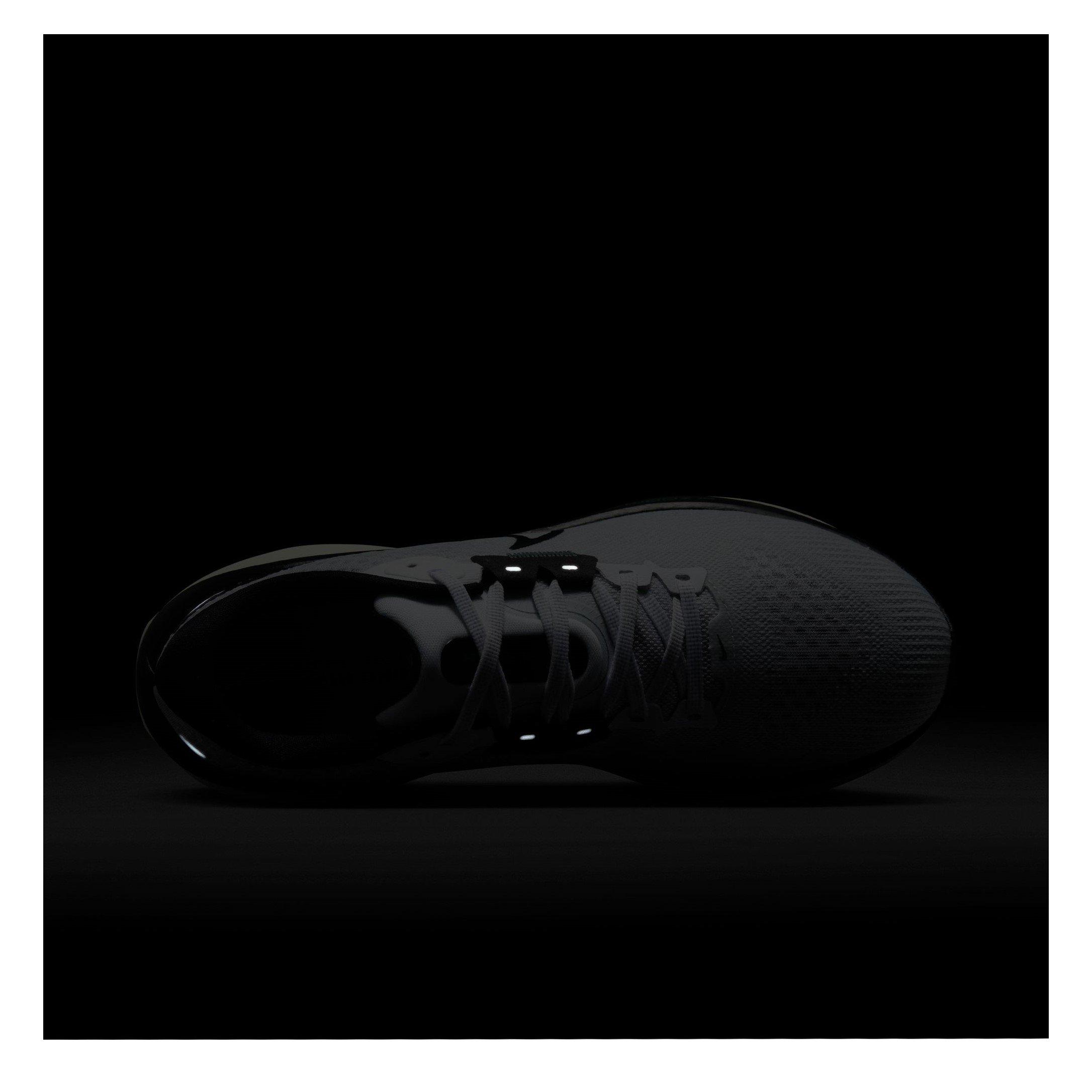 Nike Vomero 17 Womens Road Running Shoes