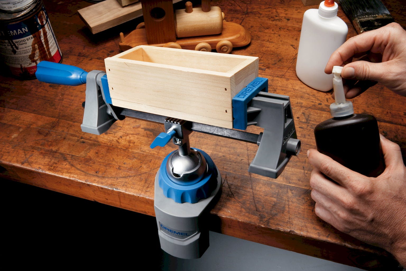 Dremel  Dremel 3-in-1 Multi-Schraubstock    Schraubstock, Werkzeughalter & Zwinge in einem