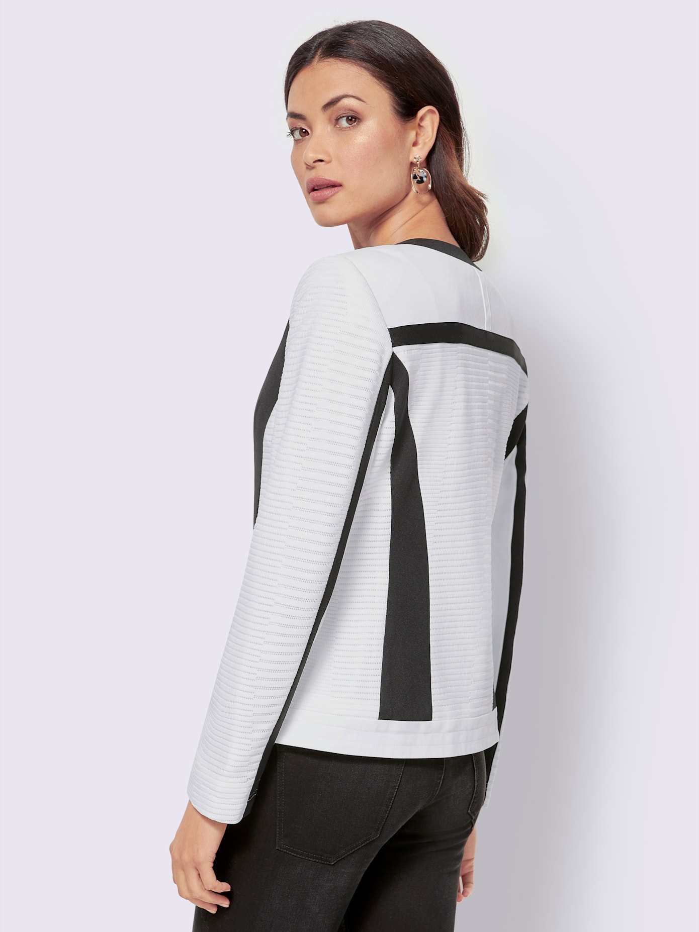 Veste légère empiècements résille, allure élégante