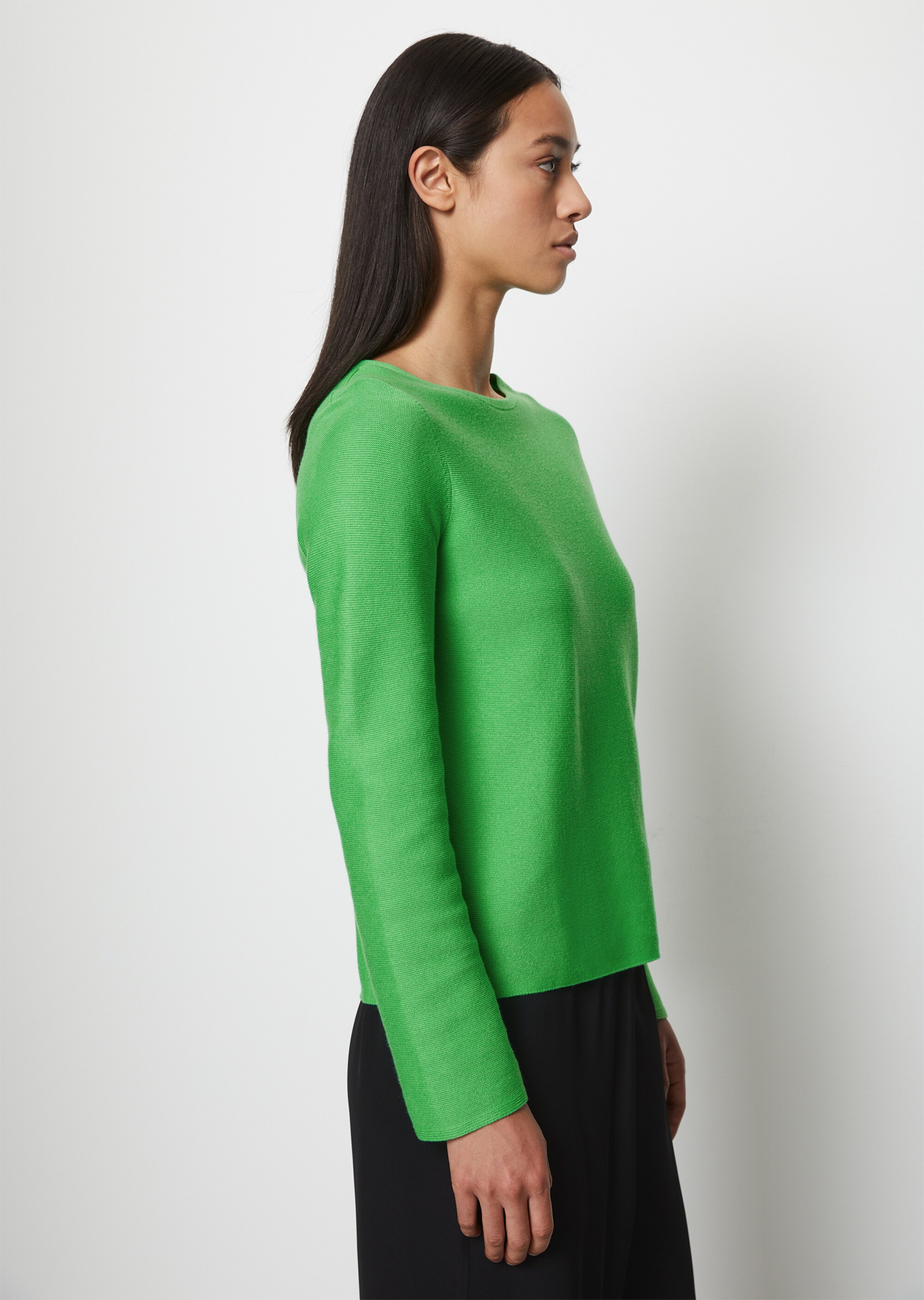 Rundhals-Strickpullover regularmit feinen linken Maschen