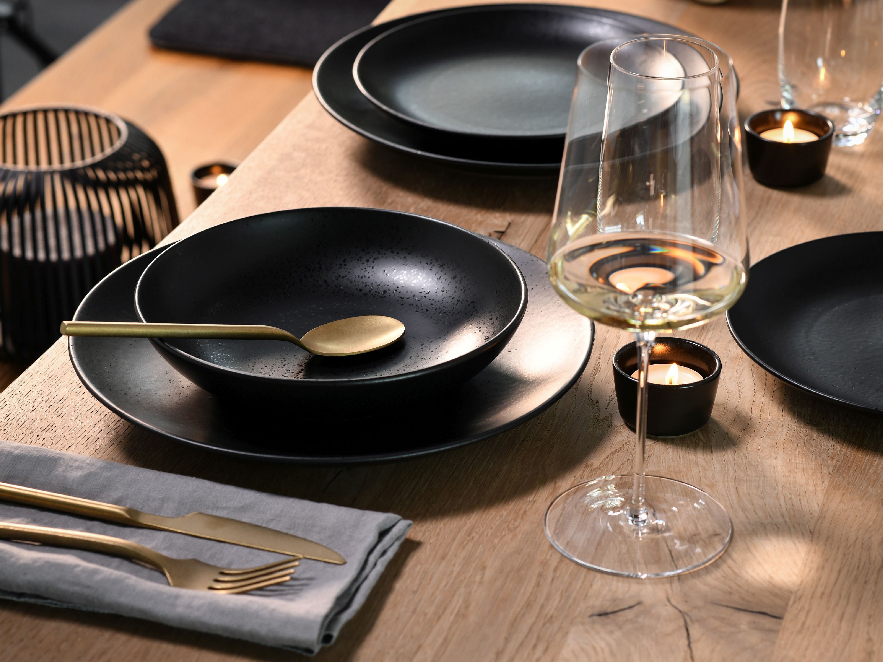 Speiseteller MAGIC BLACK