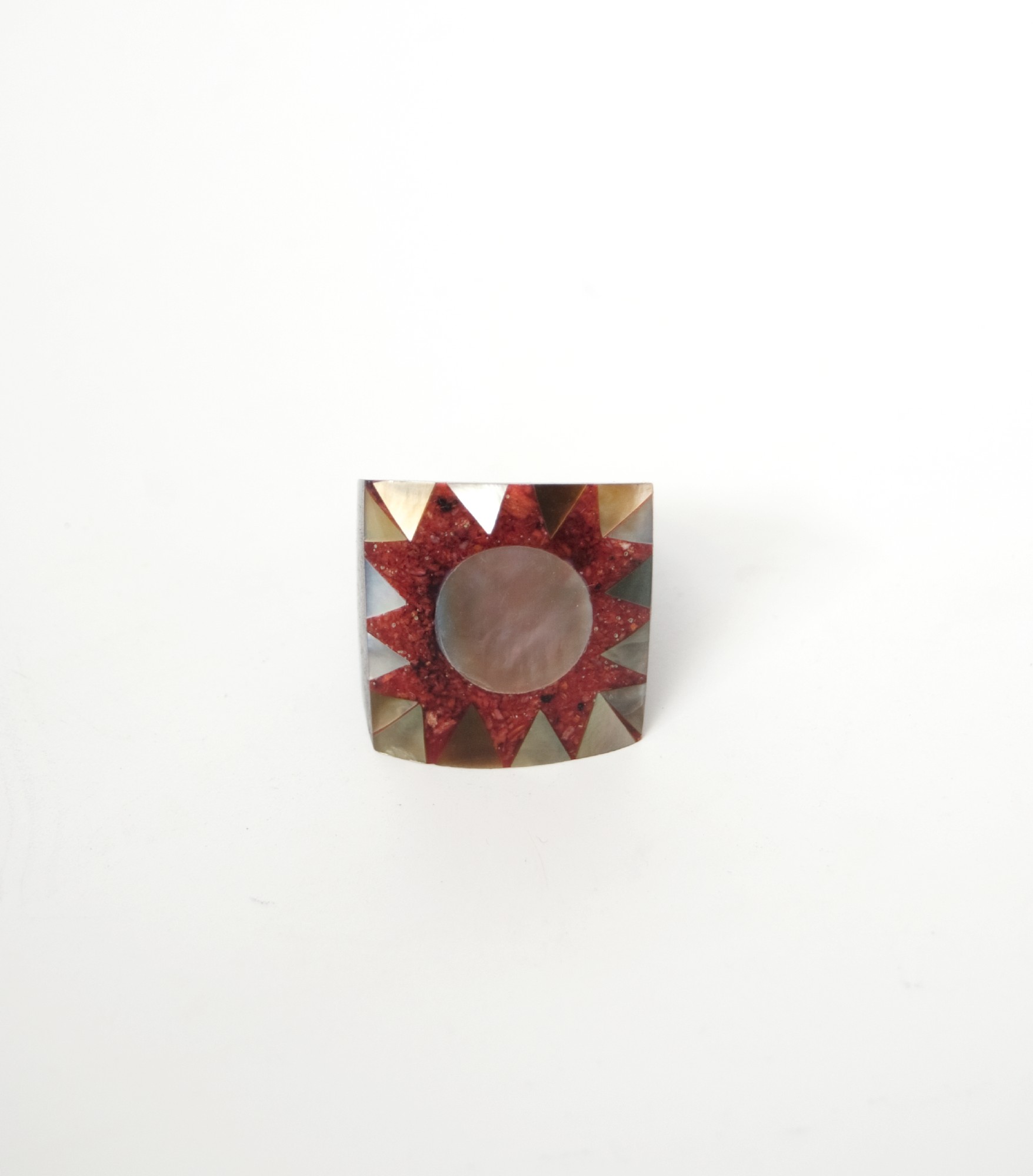 Ring aus Palisanderholz und Perlmutt, H 3 cm, L 3 cm günstig bestellen