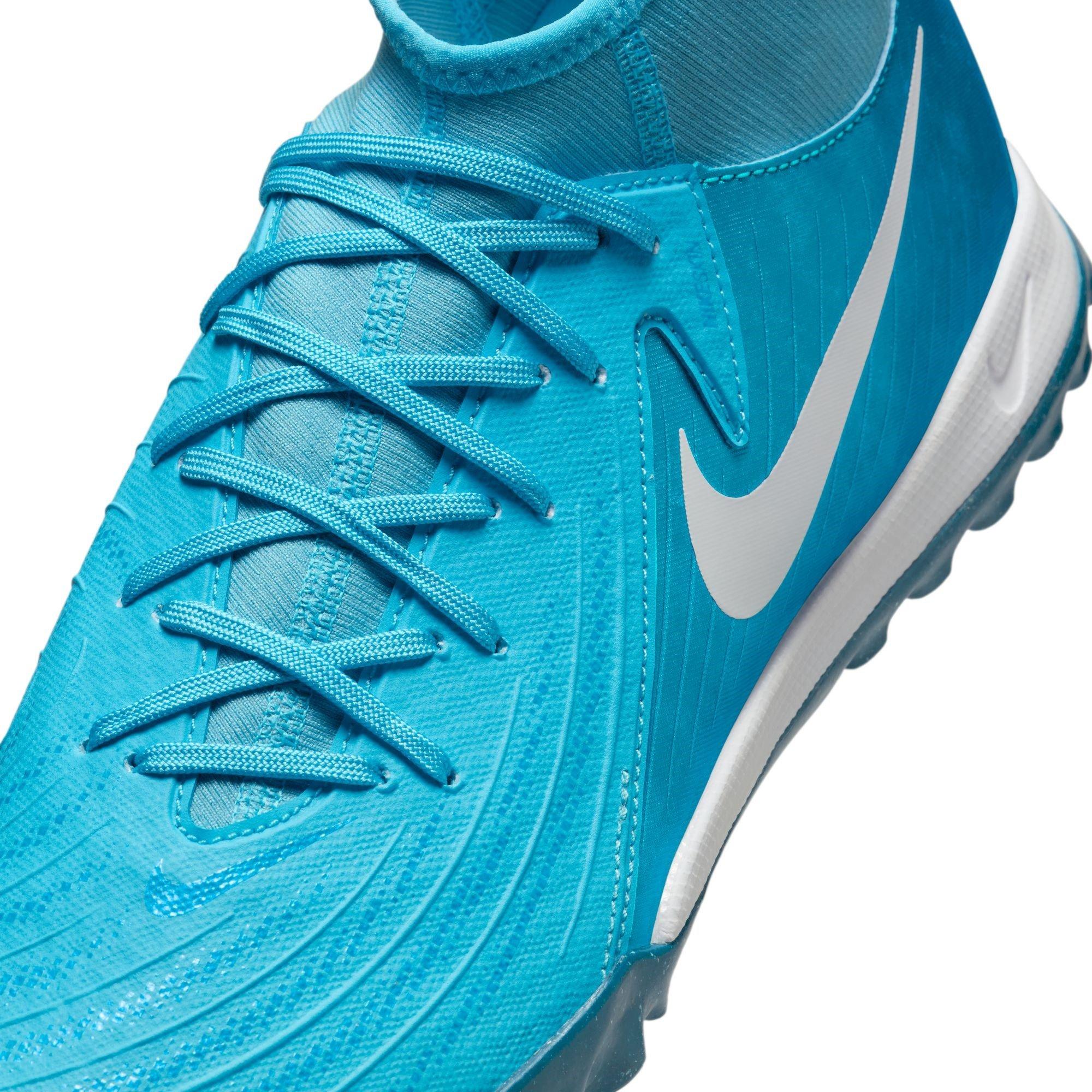 Nike Pantom Luna II Academy Turf Football Boots