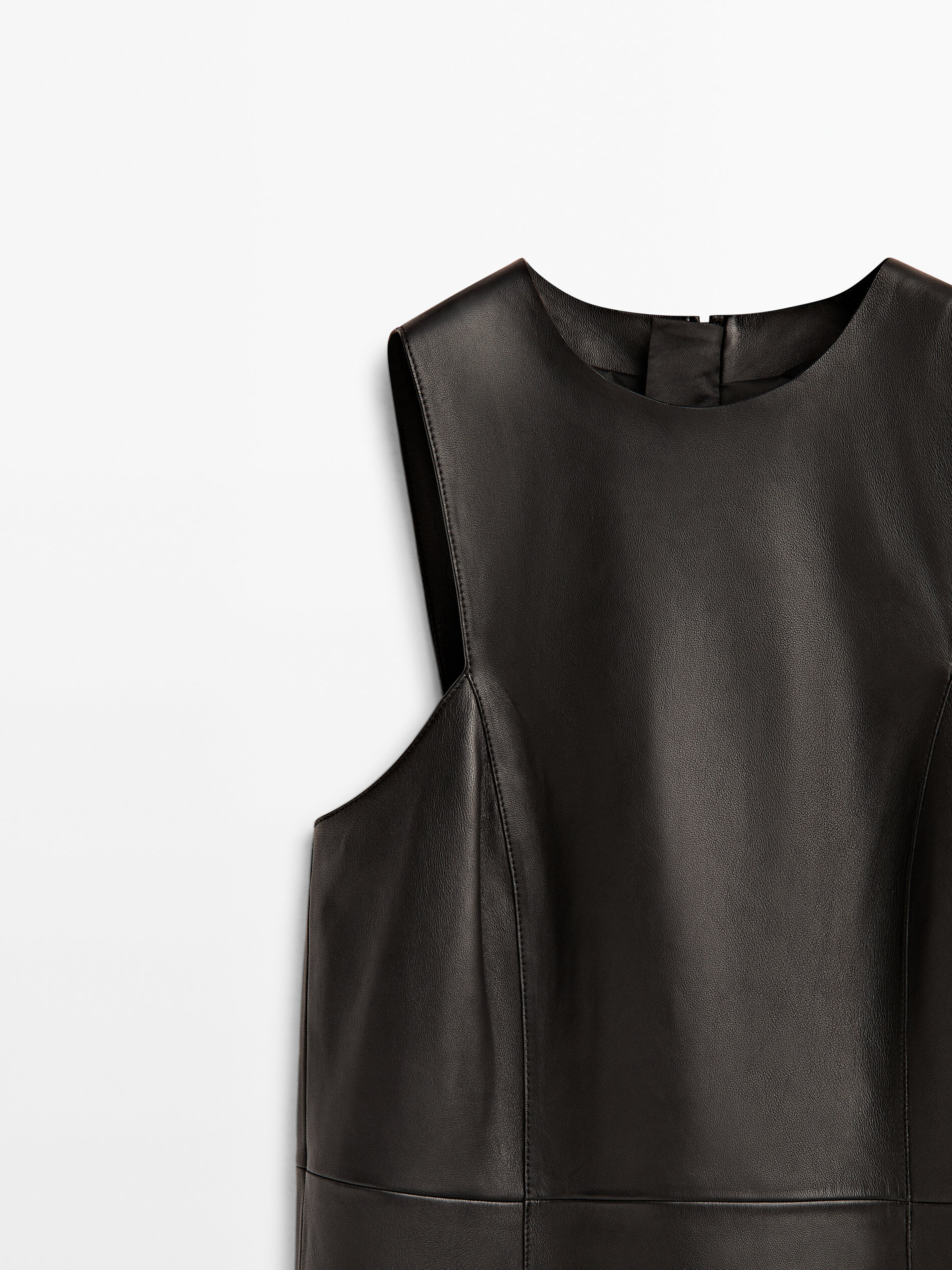 Vestido midi preto sem costura - PRETO