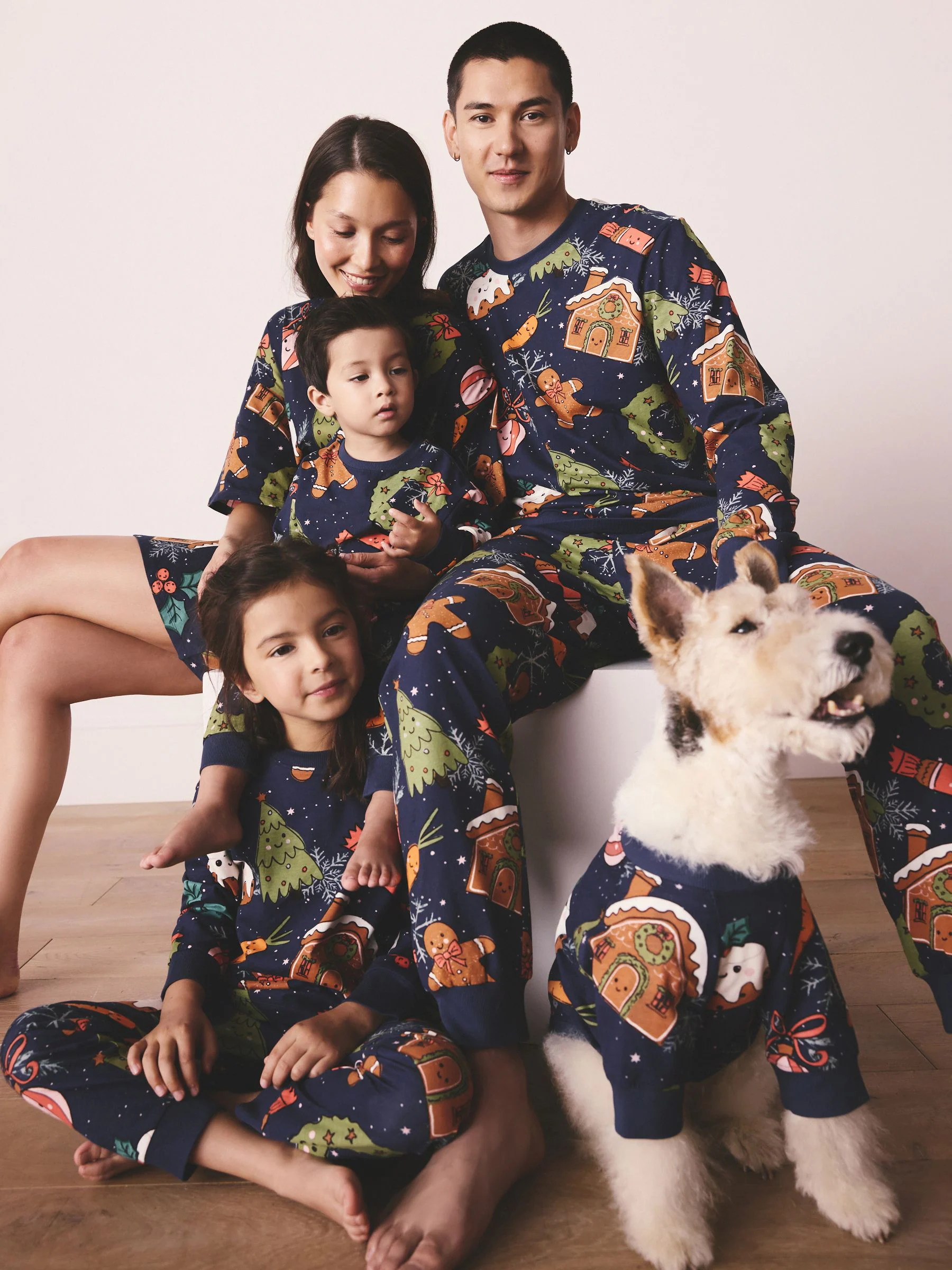 Marineblauw met pudding - Bijpassende familie Kerstmis pluche laars pantoffels