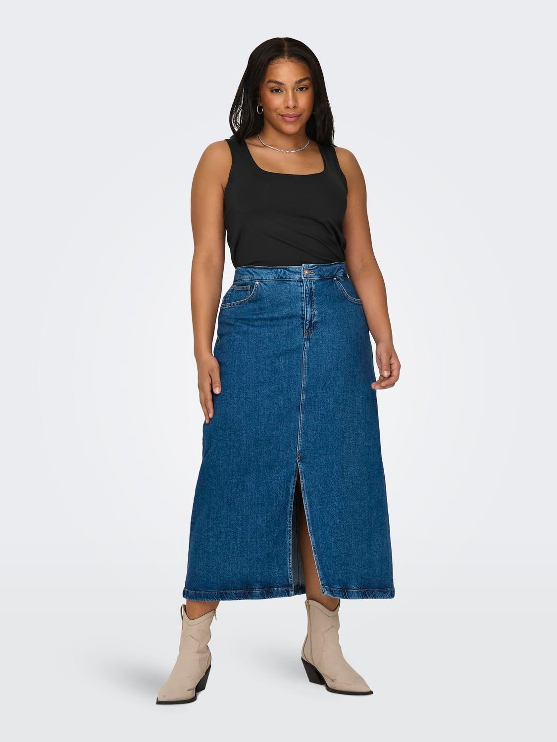 CAREA Top Black