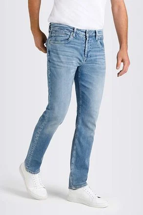 MAC Jeans Arne Pipe Lichtblauw 1973L051700-H476 kopen