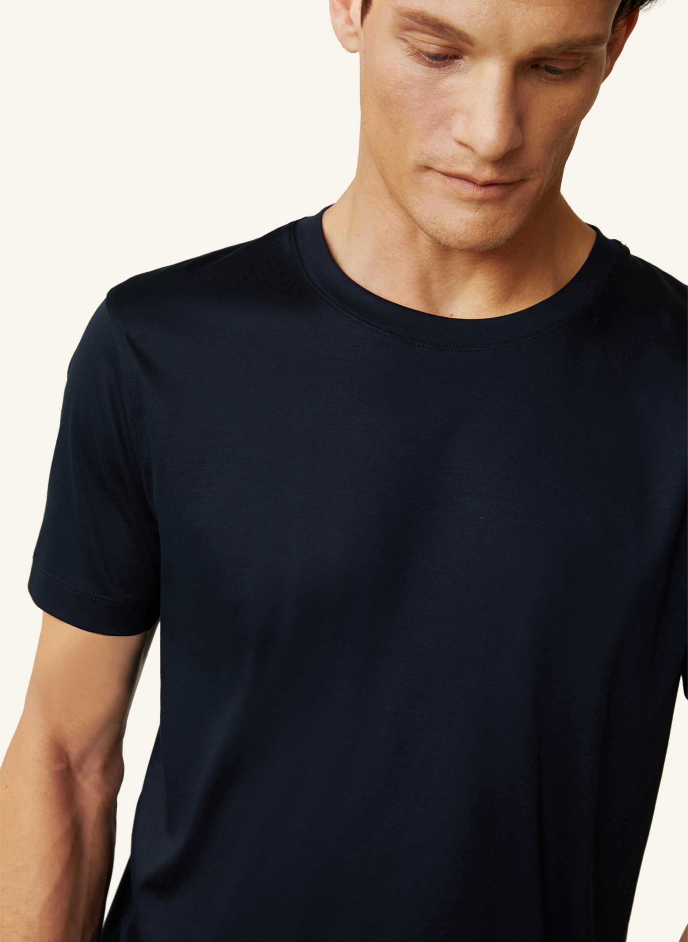 windsor. T-Shirt