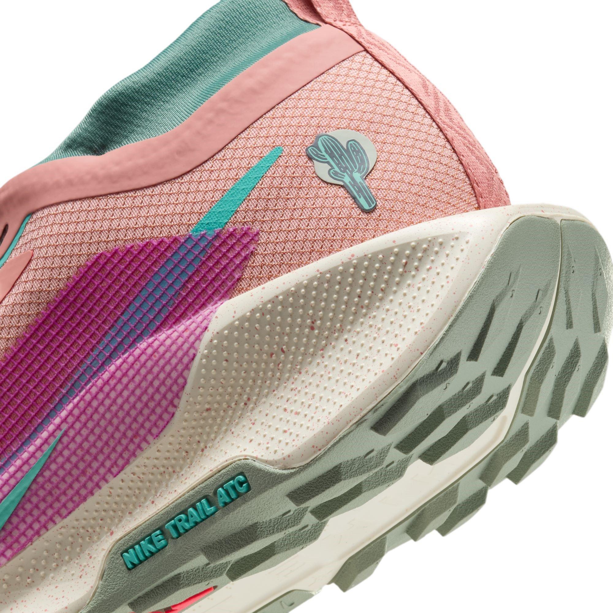 Nike Pegasus Trail 5 GORE TEX Running Shoes Womens