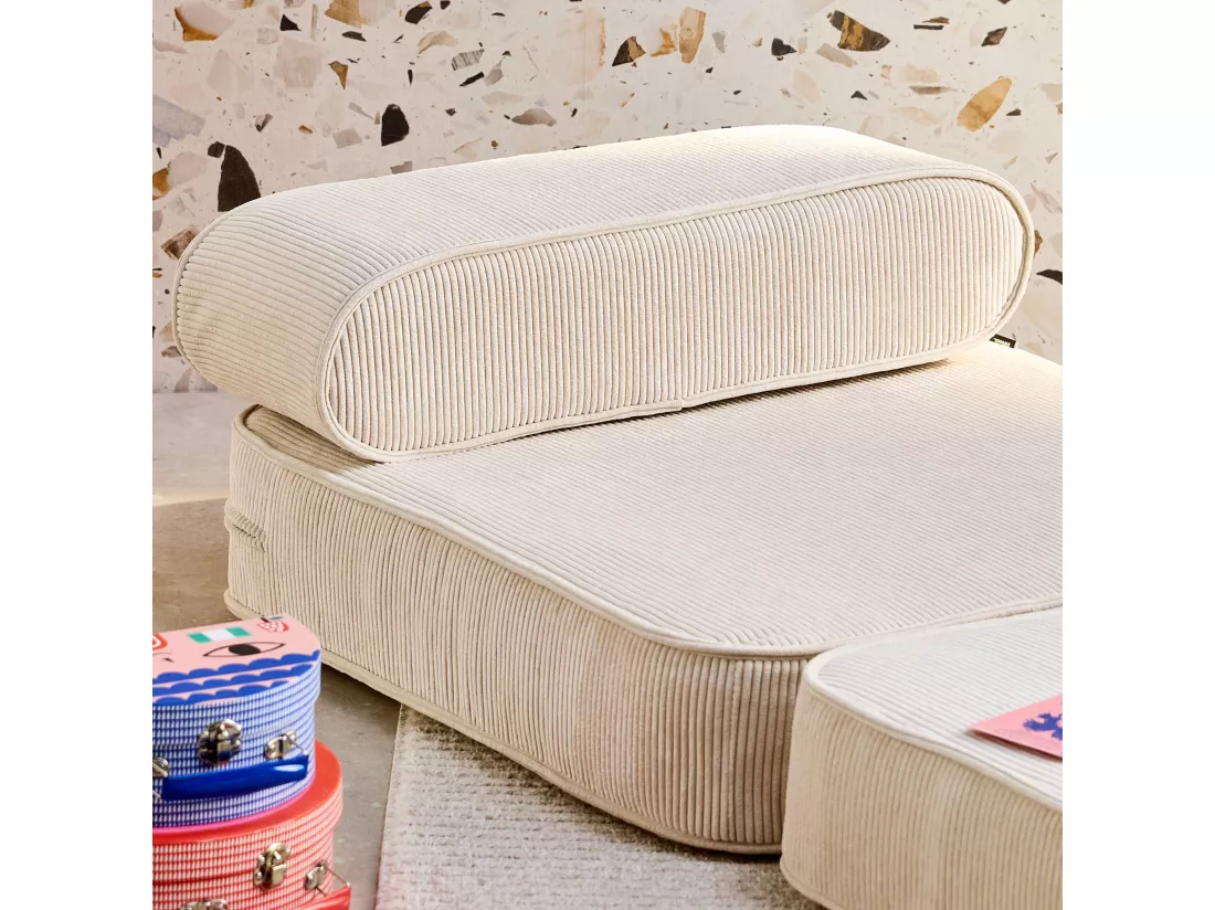 Fauteuil enfant en velours côtelé dépliable. couleur crème. L 66 x P 62 x H 43.5 cm