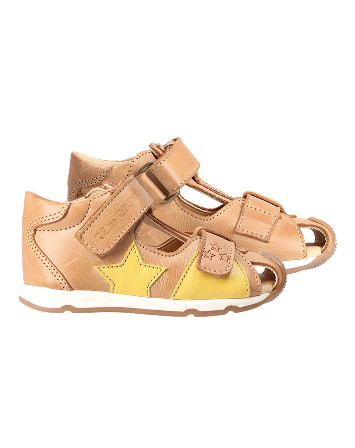 Sandalen URBI mit Zehenschutz in braun