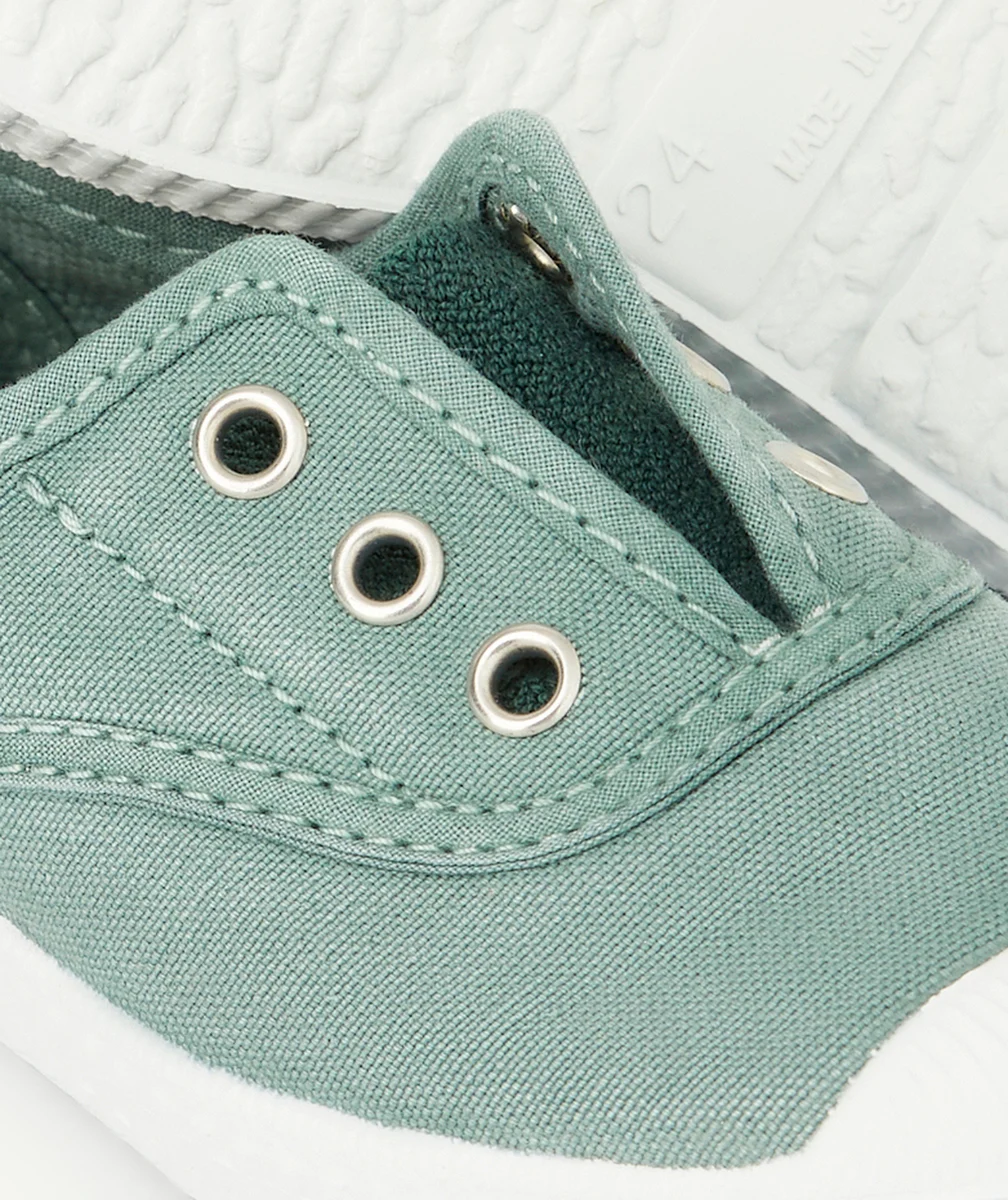 CIENTABASKETS EN TOILE GARÇON VERT OLIVE