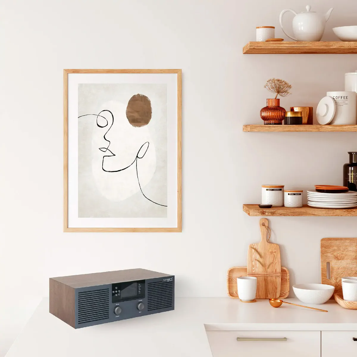 Tangent Radio Fem - Walnut