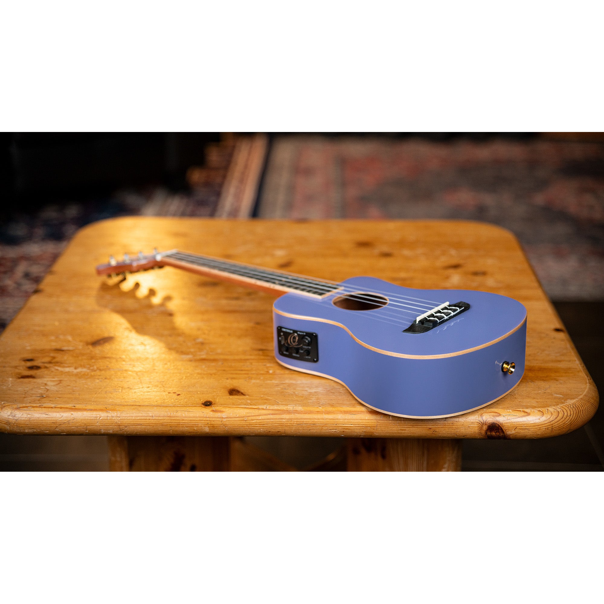 Ortega Horizon Series RUHZT-CE-VP E/A tenor ukelele met gigbag