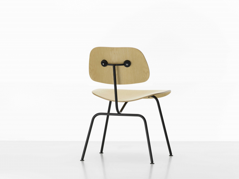 Vitra DCM stoel essen naturel