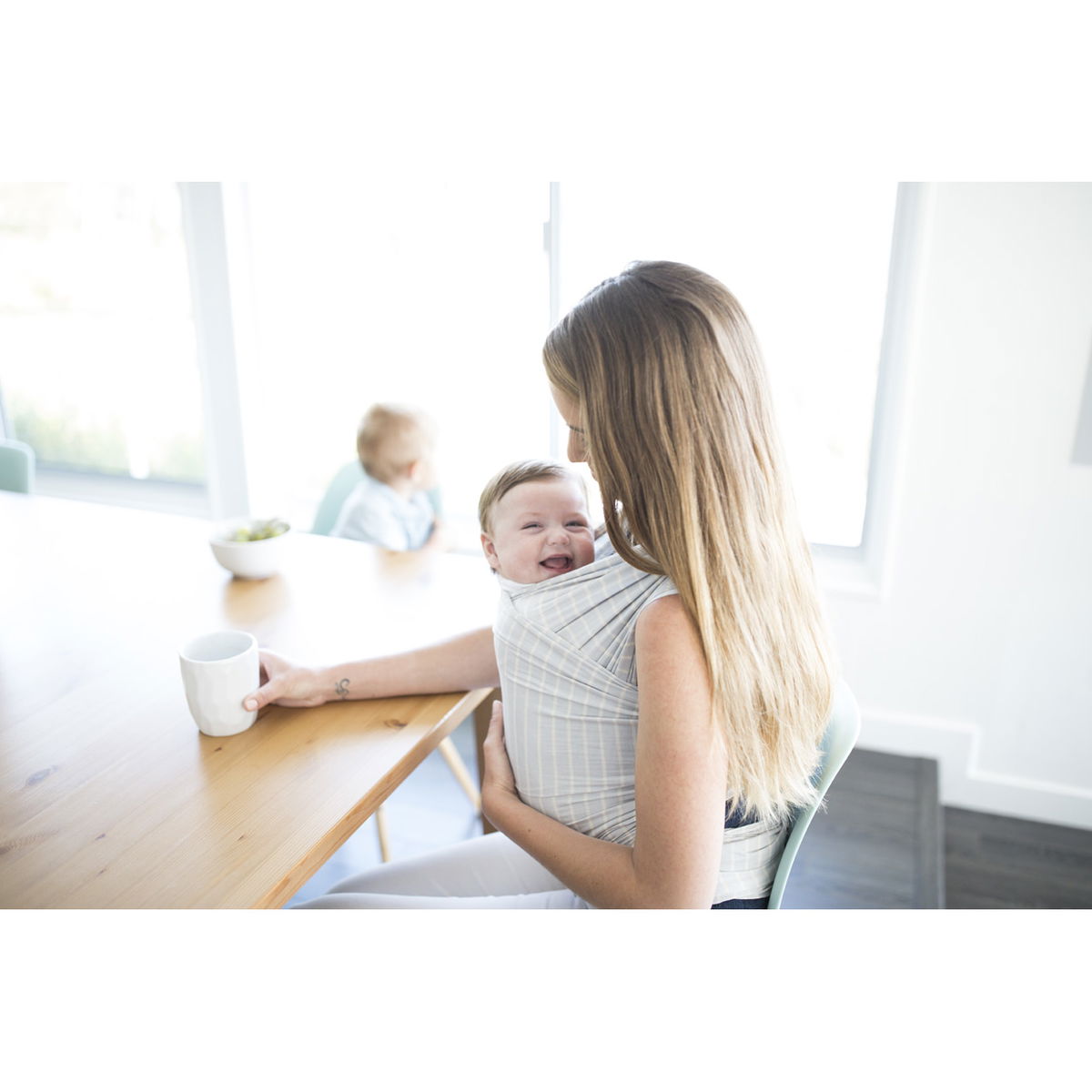 ergobabyergobaby   Aura Tragetuch Strick soft black