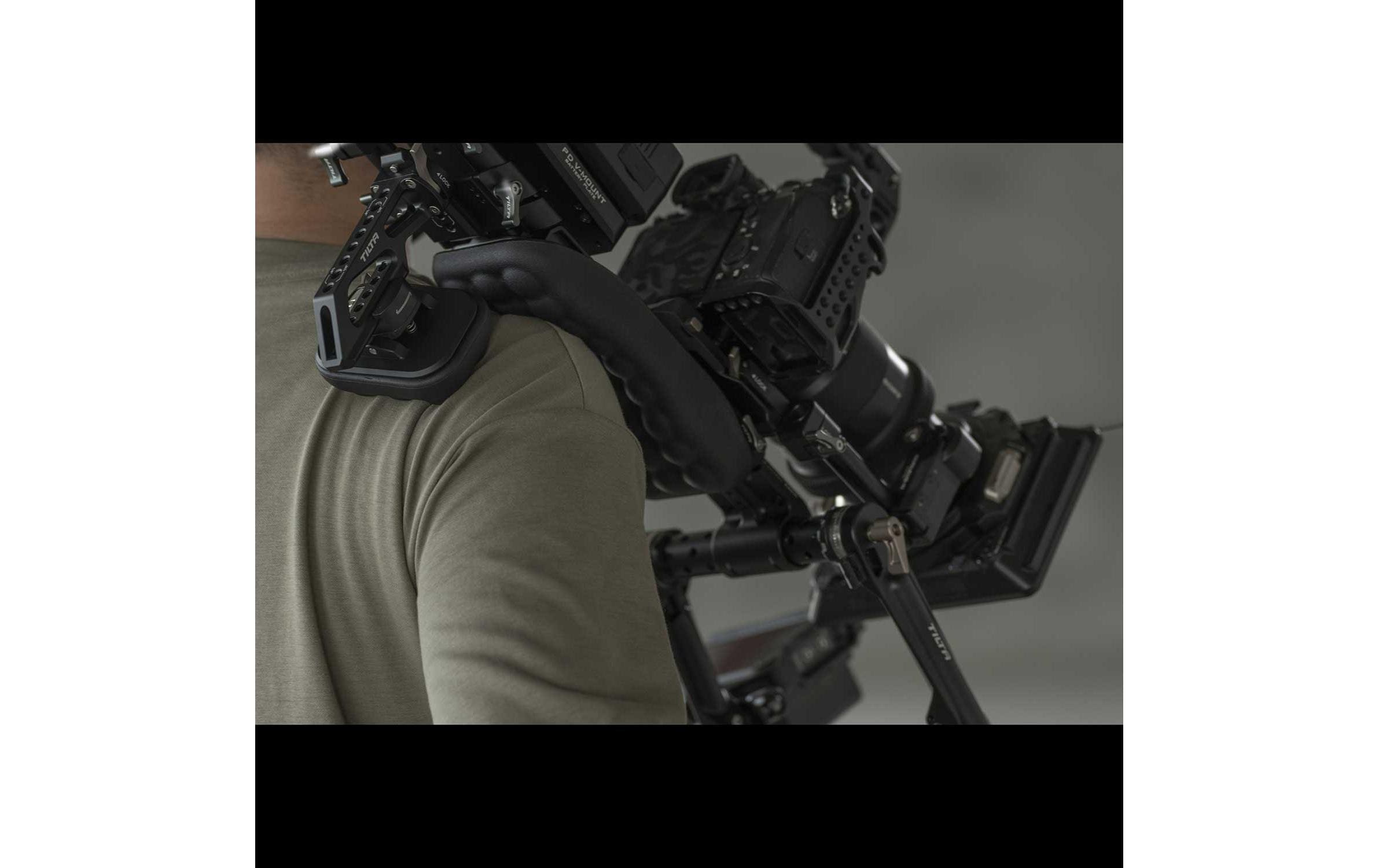 Lightweight Shoulder Rig<br>Leichte Schulterhalterung für leichte und handgeführte Kameras