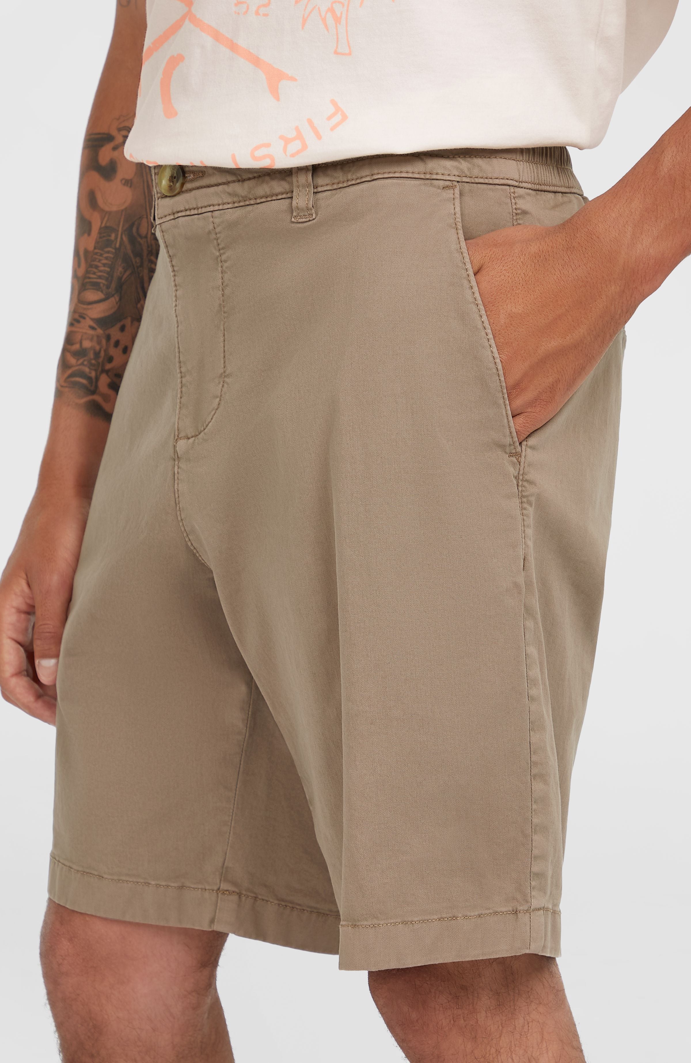 Essentials chinoshort