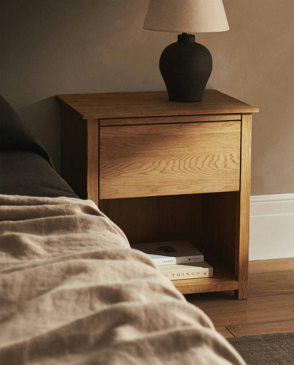 MESA DE CABECEIRA DE CARVALHO