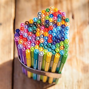 Feutre coloriage stabilo pen 68 encre aquarellable pointe  ogive moyenne robuste color   parade etui chevalet 20