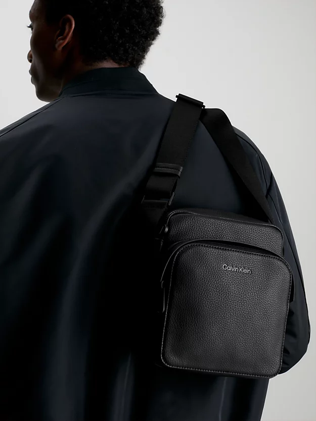 Bolsa de ombro pequena para repórter
