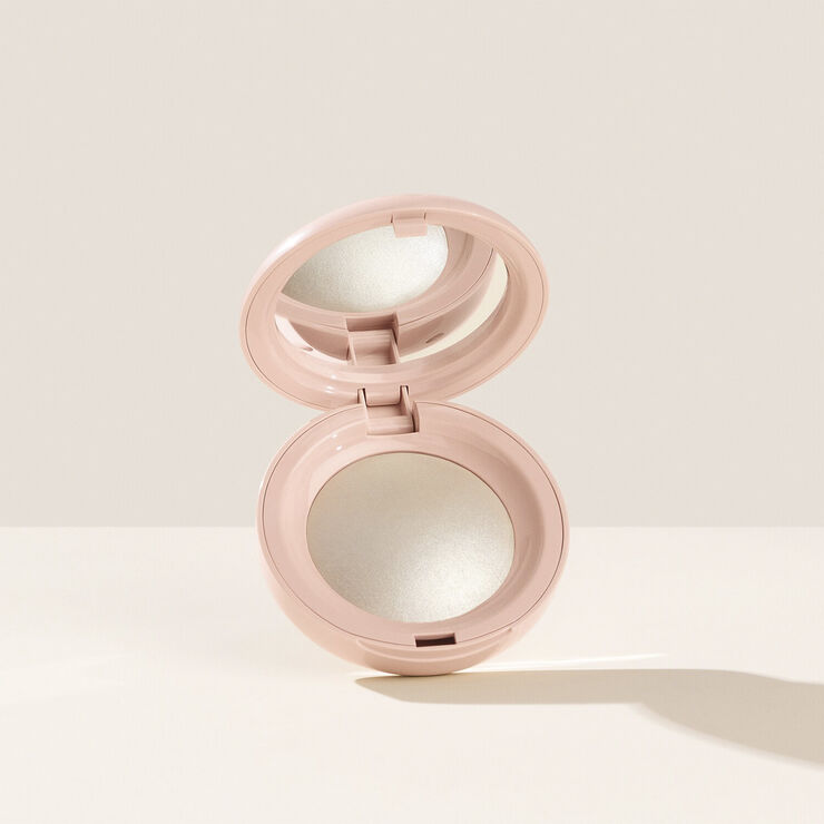 RARE BEAUTY Positive Light Silky Touch - Highlighter
