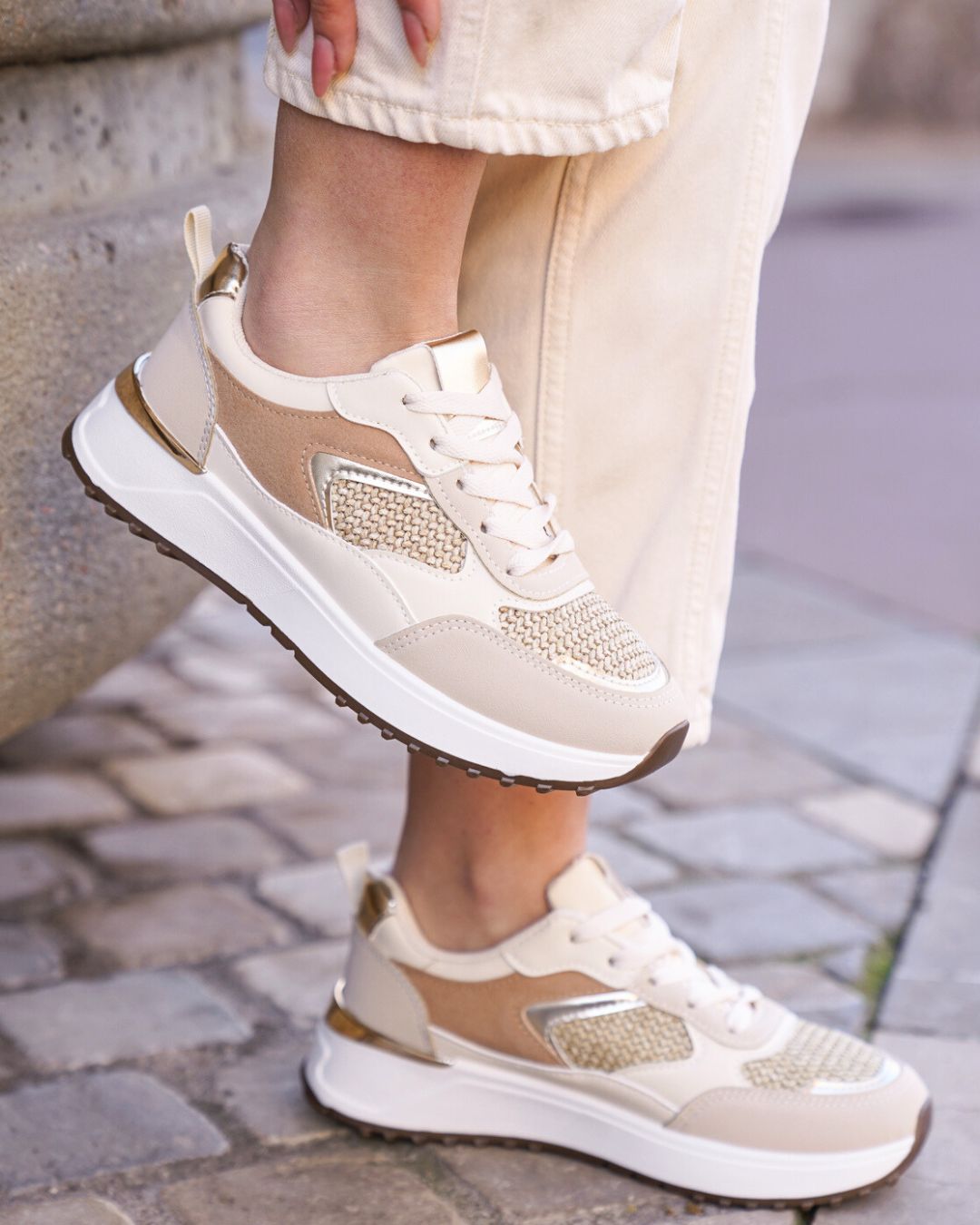 Basket femme beige à lacets - Tamara
