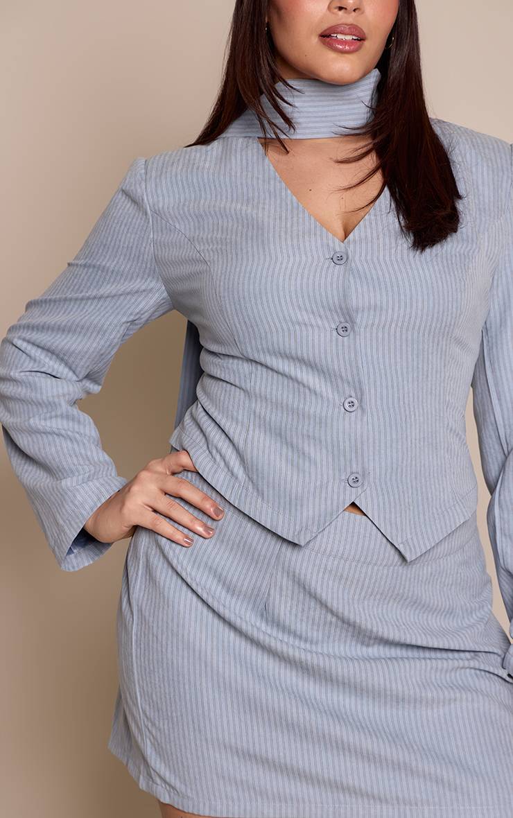 Bleu Blazer Coordonné Grande Taille À Rayures Fines Avec Détail Foulard