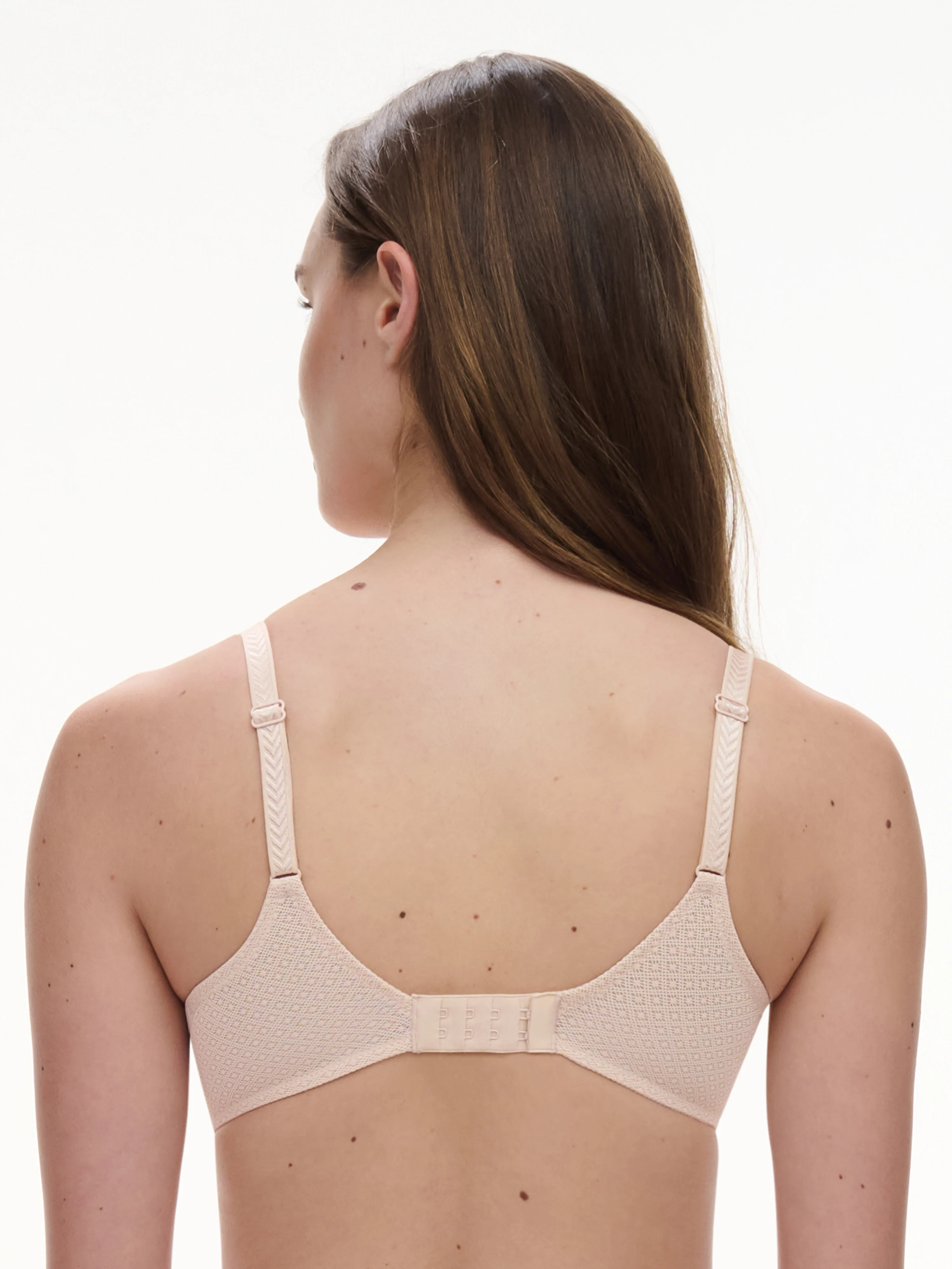 ORIGINS - Soutien-gorge spacer plongeant en dentelle | Beige