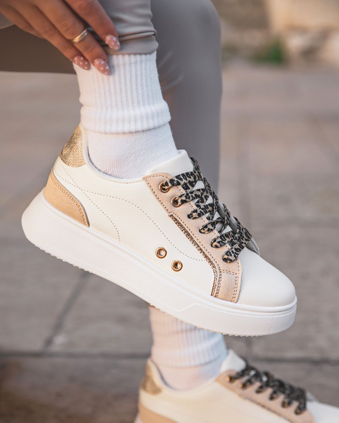 Basket femme blanche à lacets léopard - Molly