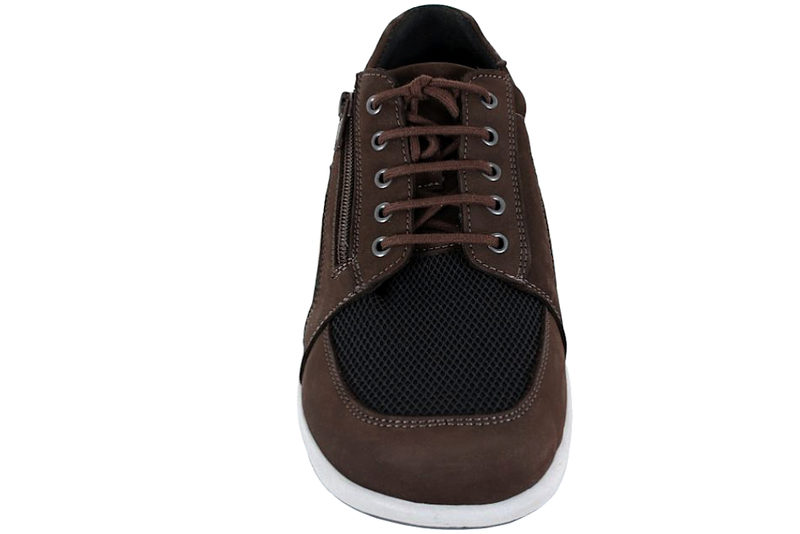 NEW FEET SNØRESKO I MØRKEBRUNT NUBUCK