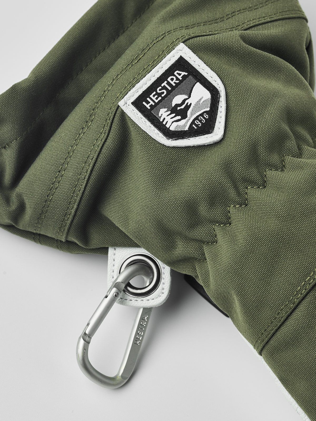 Hestra Army Leather Heli Ski 5 Finger<br>Supervarm med en rekke smarte funksjoner!