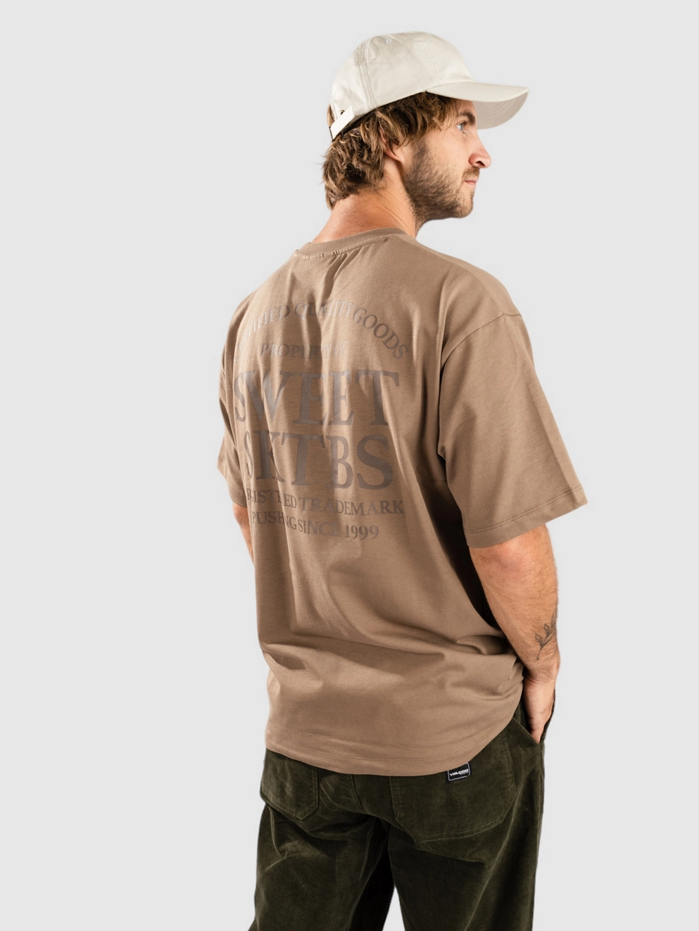 SWEET SKTBS Loose Certified T-Shirt brown