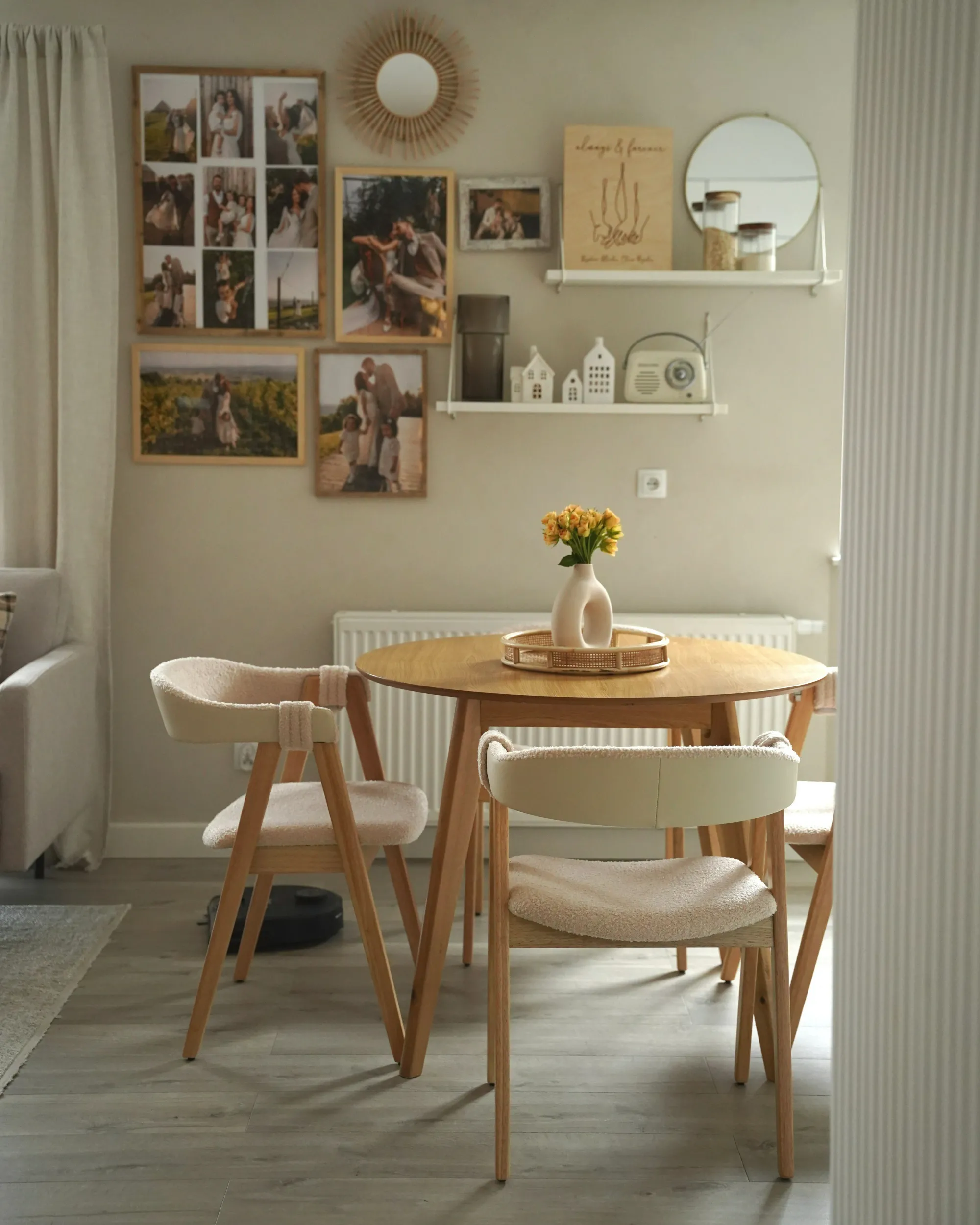 Set van 2 eetkamerstoelen DAY Bouclé Lichtbruin/beige