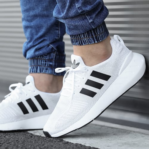 Baskets Swift Run 22 GY3047 Cloud White Core Black Grey One