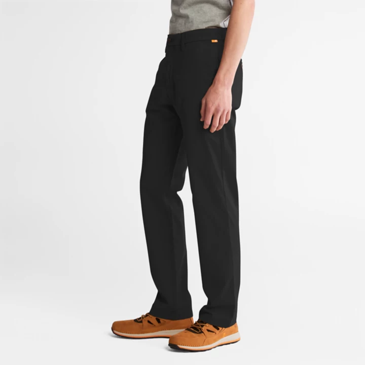 Calça chino Squam Lake Stretch para homem, na cor preta.