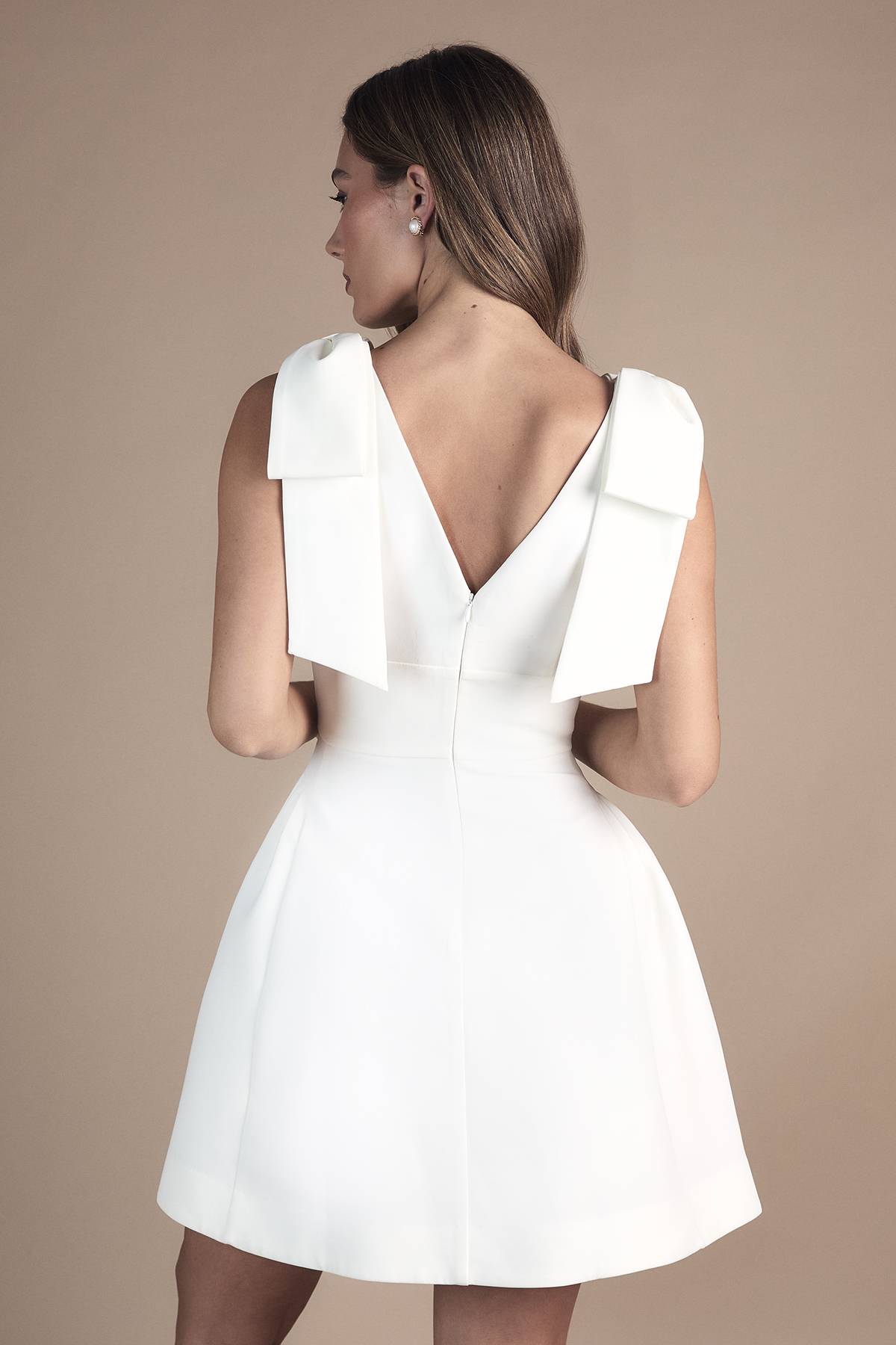 Coast Robe de Mariée Mini Patineuse avec Bretelles Nœud