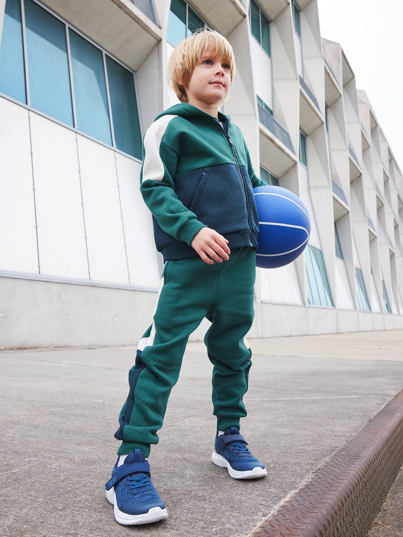 Moletom com capuz e zíper verde com efeito colorblock para meninos