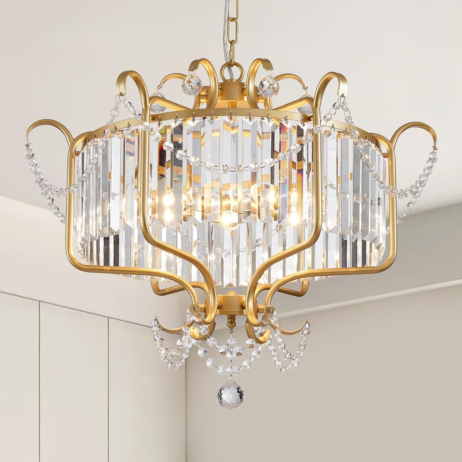 Goldene Kristall Kronleuchter, 6-Licht Moderner Rustikaler Pendelleuchte für Wohnzimmer, Schlafzimmer und Esszimmer, E14 Sockel Deckenlampe, Luxuriöse Hängeleuchte mit Rundem Schirm